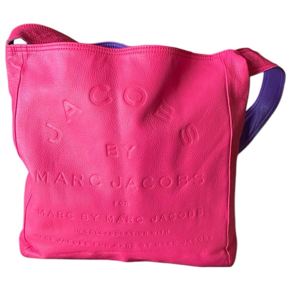 Rare Y2K Vintage Hot pink reversible Marc Jacobs cross body messenger bag